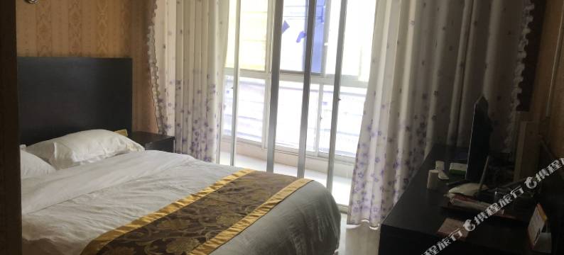 云都商务酒店(都匀沸城公寓店)图片