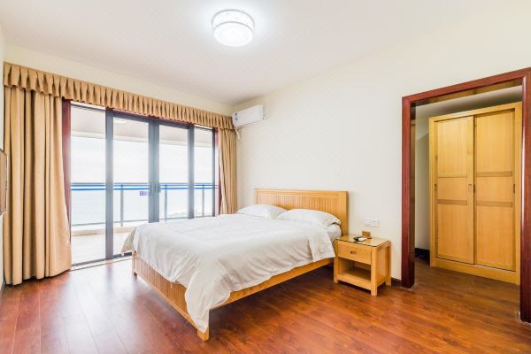里银滩海景公寓(保利大道分店)预订价格,联系电话位置地址【携程酒店