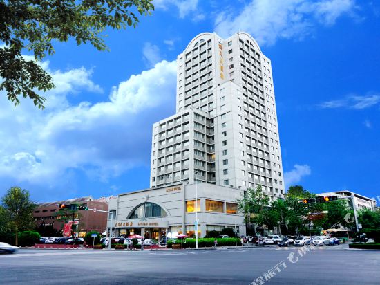 Hotels In May Fourth Squarethe Mixcolympic Sailing Center - 