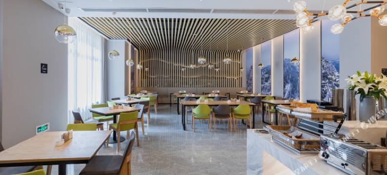 武汉木兰陂商大厦亚朵酒店图片