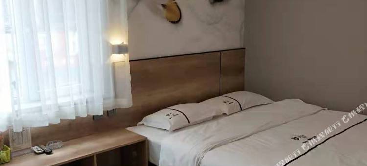 易佰良品酒店(锦州火车站店)图片