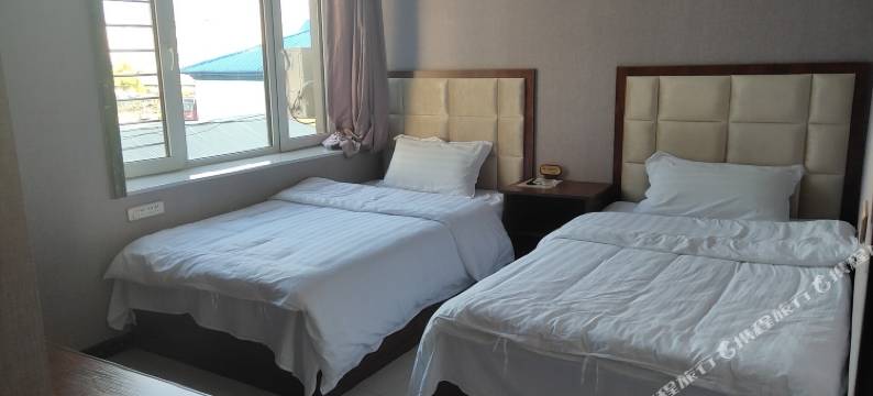 嘉荫泽福客舍图片