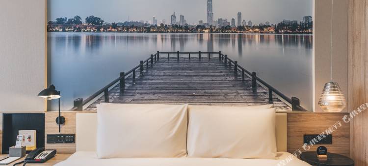 南京仙林大道金马路亚朵酒店图片