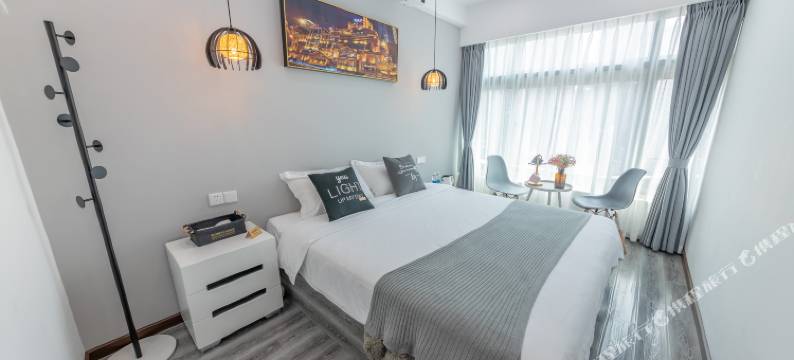 重庆点点红酒店图片