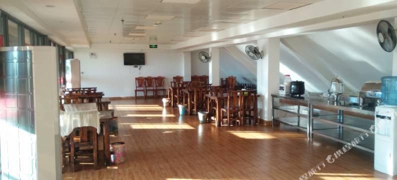 瑞丽金砖大酒店图片