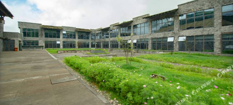 金佛山两江假日酒店图片