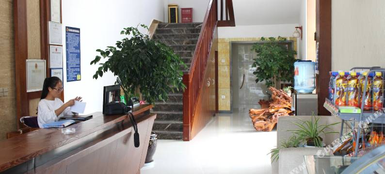 洱源天滋酒店图片