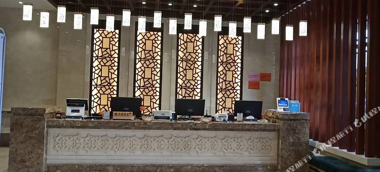 龙威假日酒店(威海北站欧乐坊店)图片