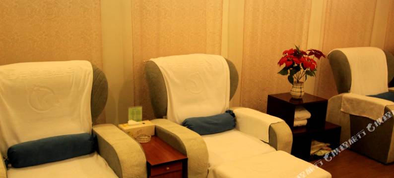 北京星月亮马酒店(北京朝阳高铁站东风北桥地铁站店)图片