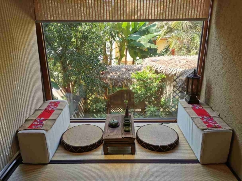 YiJiaYuanZiHotel Overview