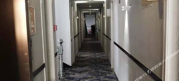 易佰良品酒店(平山温塘店)图片