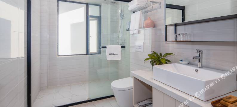 南京窝石榴影院酒店(夫子庙武定门地铁站店)图片