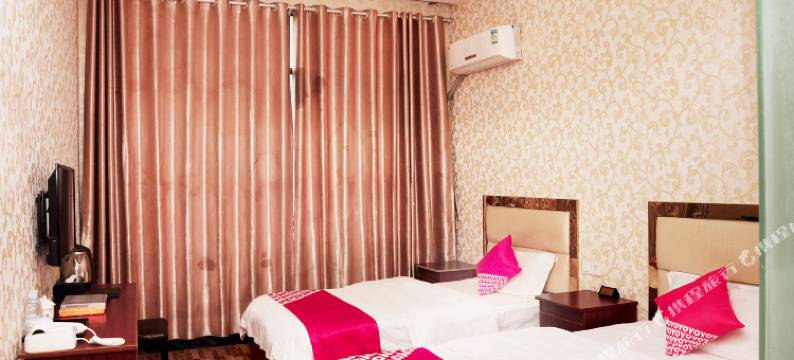 OYO兴义楷俊酒店图片