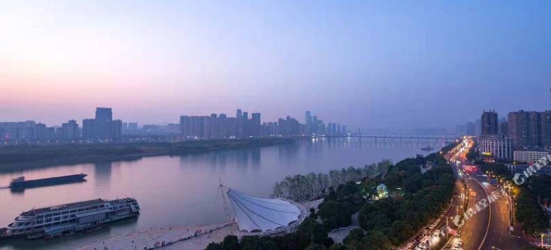 思漫江景轻奢酒店图片