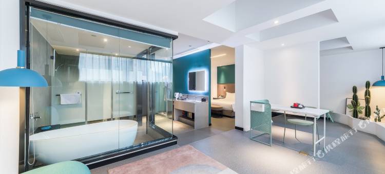 来住酒店(洪崖洞码头嘉陵江滨江路店)图片