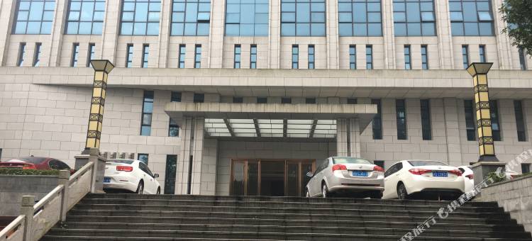 重庆成都信息工程大学培训中心酒店(重庆江北机场店)图片