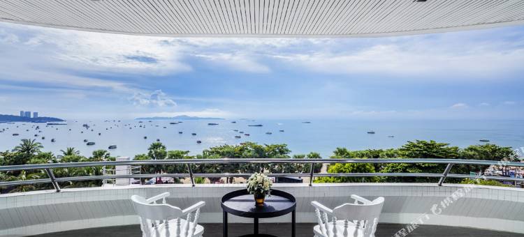 A-One芭提雅皇家邮轮酒店(A-One the Royal Cruise Hotel Pattaya)图片
