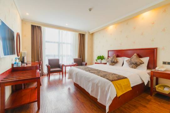 四季智能酒店(昆山张浦店)