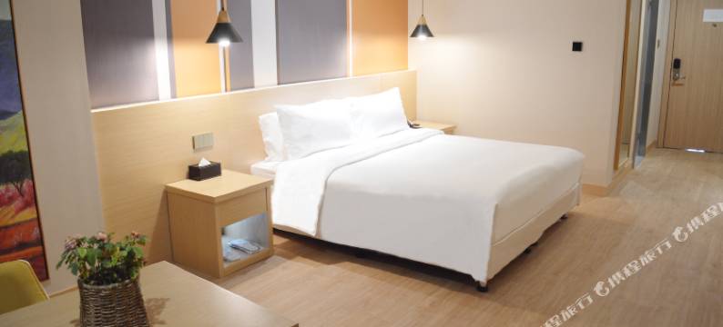 葡萄酒店(句容万达茂店)图片