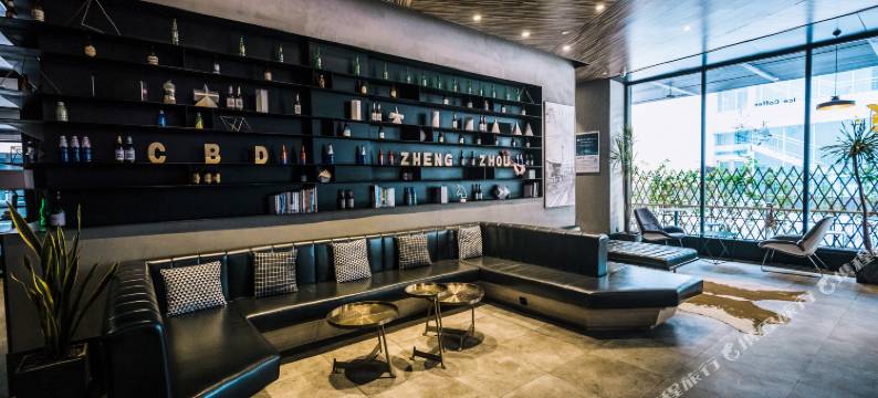 郑州CBD会展中心亚朵轻居酒店图片