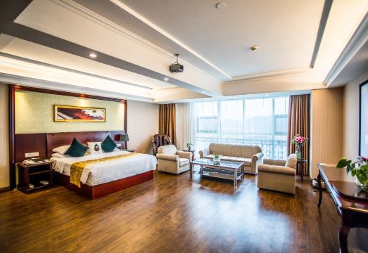 Vienna International Hotel (Shanghai New International Expo Center  Zhoupu subway station) Hotel Overview