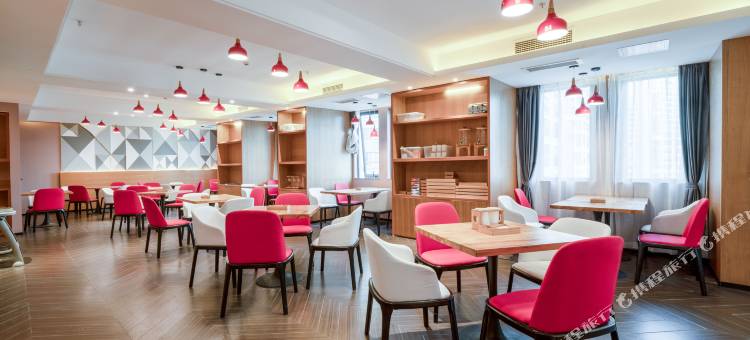 如家睿柏·云酒店(南宁江南万达平西老牌美食夜市店)图片