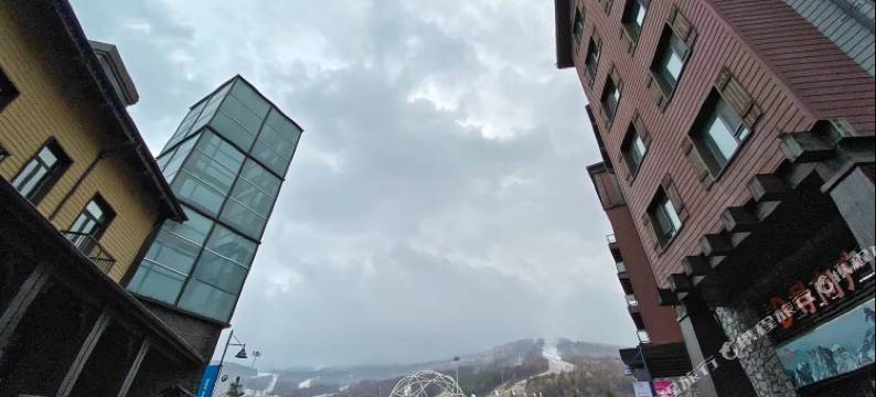 青山公寓(万科松花湖滑雪场店)图片