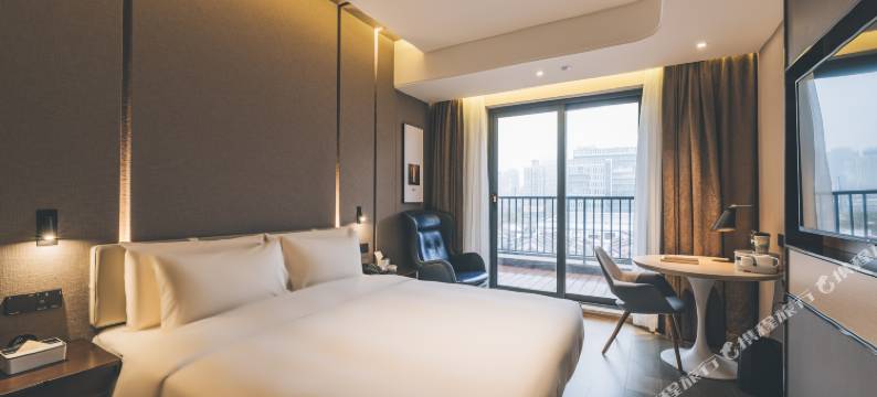 上海北外滩长阳路亚朵酒店图片