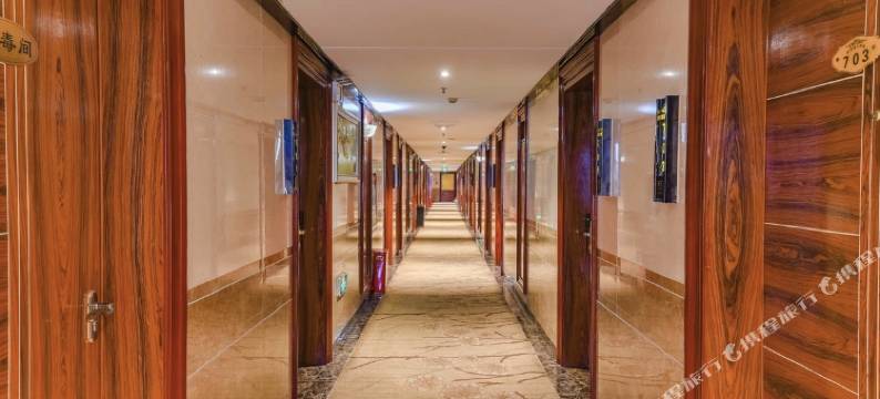 南湖春天假日宾馆(信阳火车站天润广场店)图片