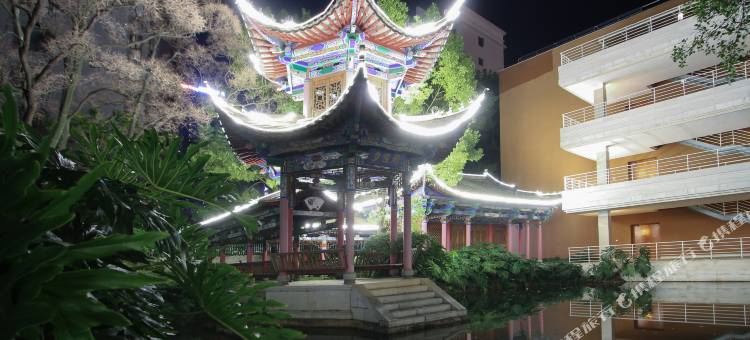 弥勒湖泉花园宾馆(锦绣花街店)图片