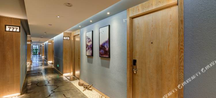 雲间小筑酒店(重庆北站龙头寺公园地铁站店)图片