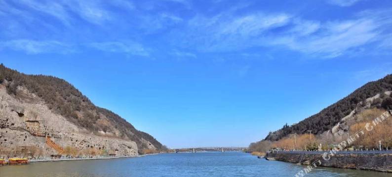 洛阳三彩宾馆(龙门石窟店)图片