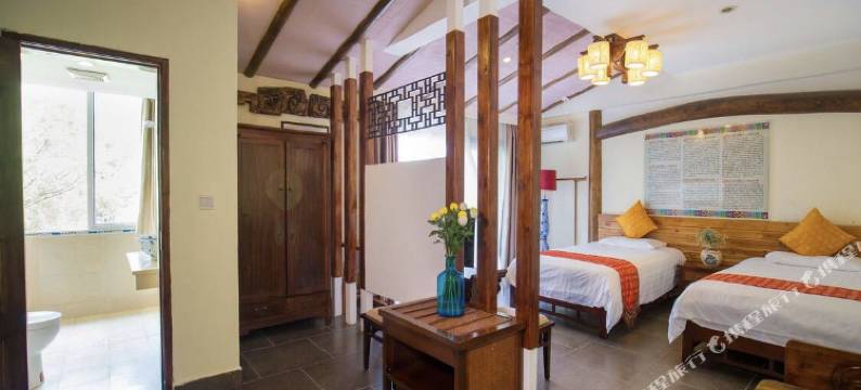 八戒青年旅舍(张家界市区大庸府城店)图片