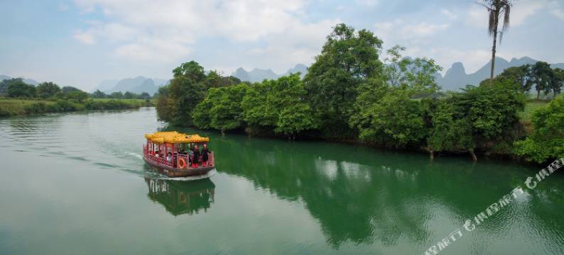 骆越田园假日酒店(大新安平仙河店)图片
