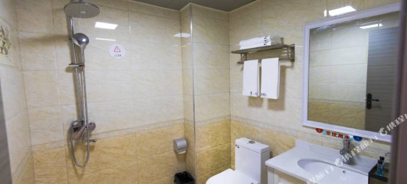 君御酒店(一峰城市广场东商贸店)图片