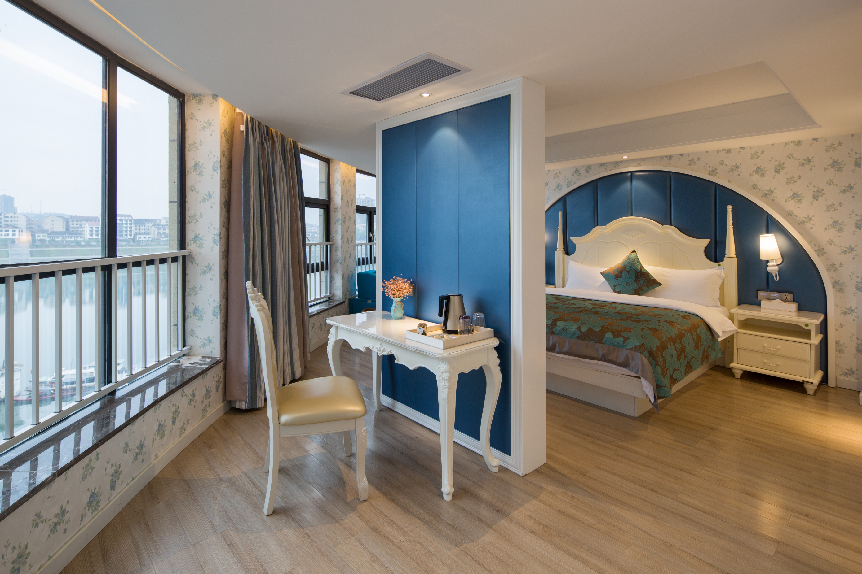 Morning Inn (Xinshao Wantian Square)Over view