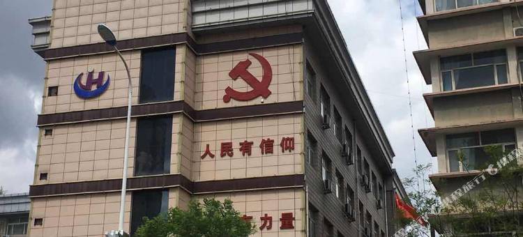 轻住民宿·源通商务(张家口尚峰广场店)图片