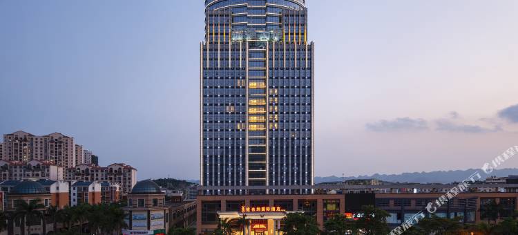 维也纳国际酒店(百色平果高铁汽车站店)图片