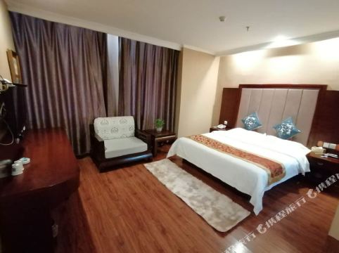 华驿酒店(三河燕郊行政审批大厅物美店)