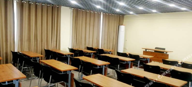 栖悦精品酒店(云台山岸上服务区售票处店)图片