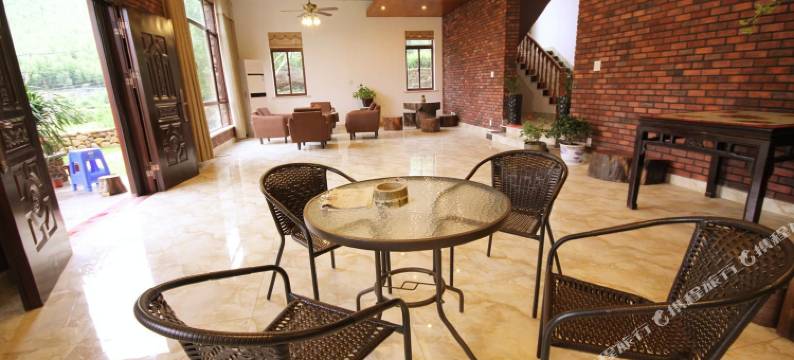 莫干山石廊花溪度假公寓图片