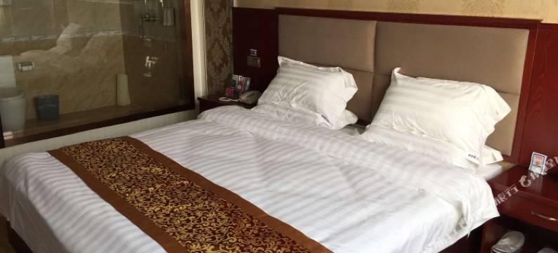 汶上欧尚假日酒店图片