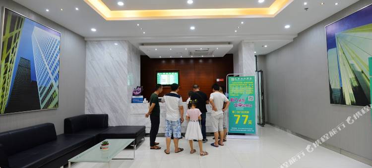 七喜城市酒店(咸宁时代广场科技学院店)图片