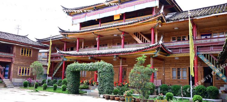 泸沽湖一品居客栈图片