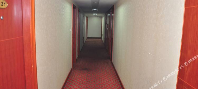 轻住·欣银酒店(栎社机场石碶地铁站店)图片