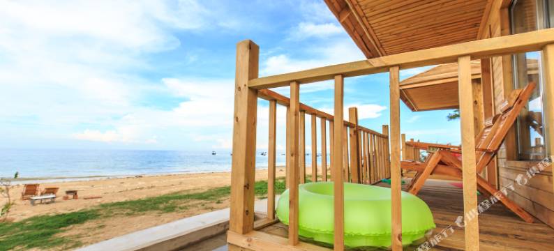 涠洲岛东海岸羽霖木屋图片