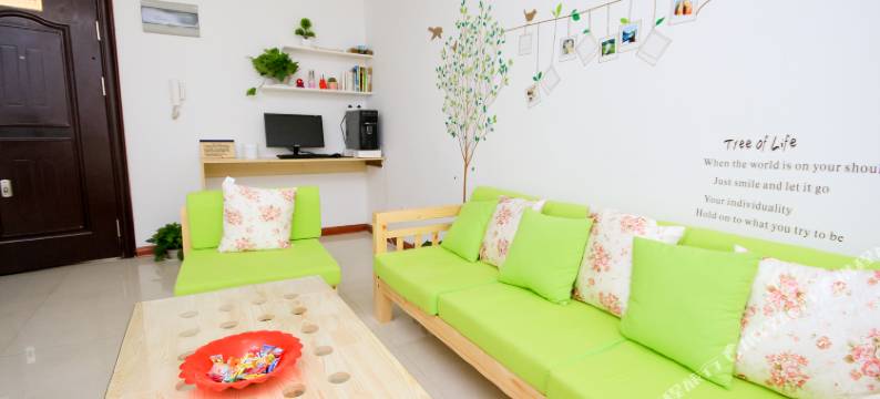 拾光青年旅社(西安大雁塔北广场店)图片