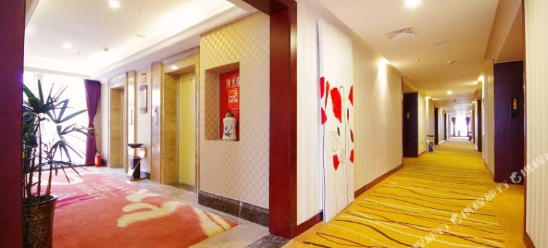 铂金时代酒店(绵阳市政府高铁站店)图片