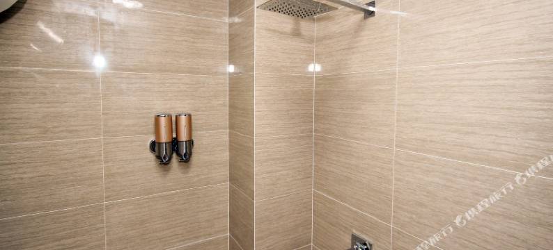 西港酒店(西安万象城电视塔地铁站店)图片