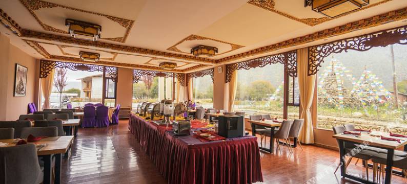 香格里拉普达措悠幽庄园图片